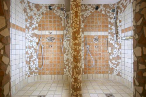Hotel-Pension Stallinger - main image