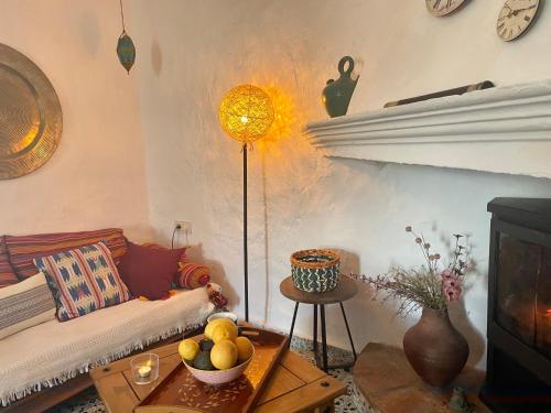 Casa Amigos Sorvilan - La Almendra in Polopos