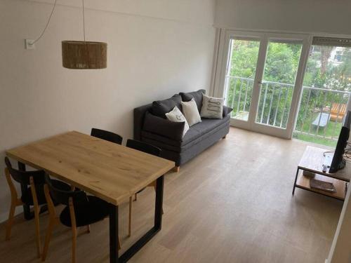 Dos ambientes en Playa Grande totalmente renovado