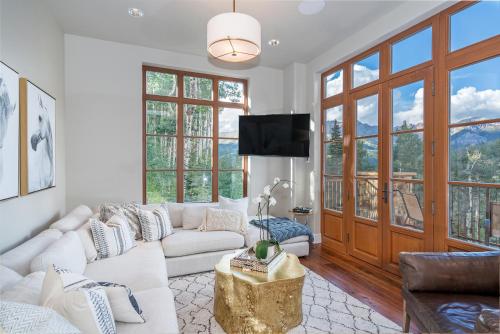 Villas at Cortina 1 by Alpine Lodging Telluride - Lizard Head, CO