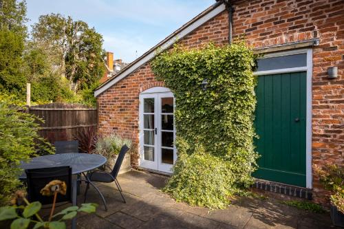 St Johns House Lichfield - main image