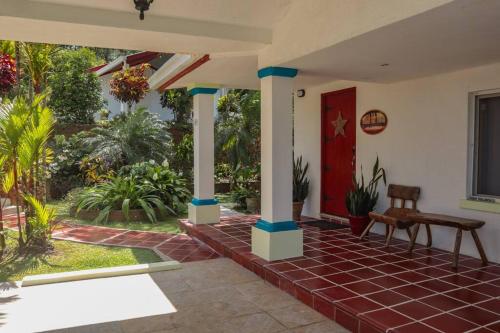 Attrezzature e servizi, Villa La Vista of Panama City and magestical mountains from infinity pool in Cerro Azul