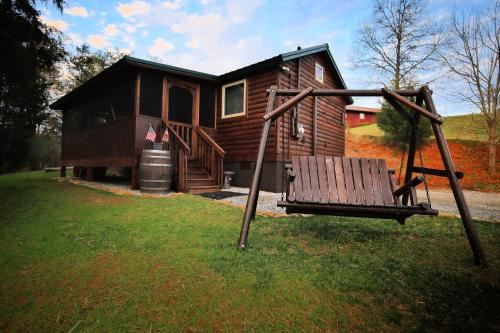 Smoky Hollow Outdoor Resort - Log Cabin
