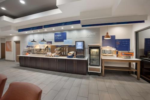 Ételek és italok, Holiday Inn Express Hotel & Suites Perry By IHG in Perry (Florida)