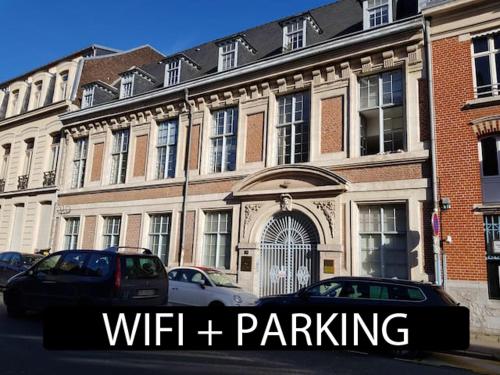 Lille centre parking privé gratuit très calme