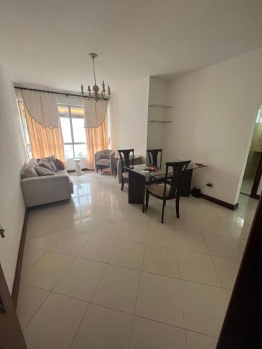 Apartamento 5min da praia no Rio Vermelho - image 2