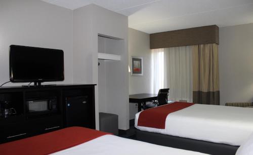 2 double beds