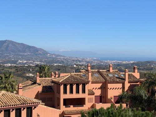  El Soto de Marbella FREE Golf-Tennis-Spa Area 2 Bedroom Penthouse in La Mairena