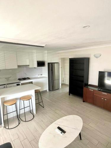 Lotus Stay Manly - Apartment 31H - image 3