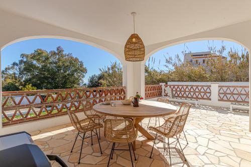 Luxury Villa Andalucia Seaview Private Pool close to Centre