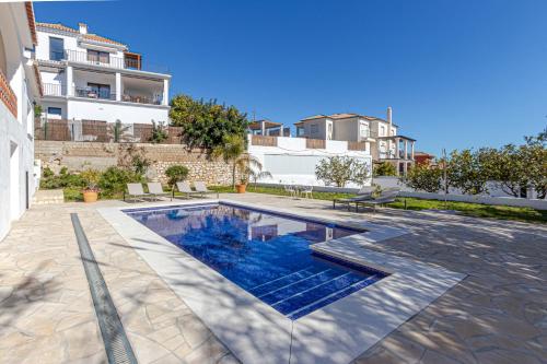 Luxury Villa Andalucia Seaview Private Pool close to Centre