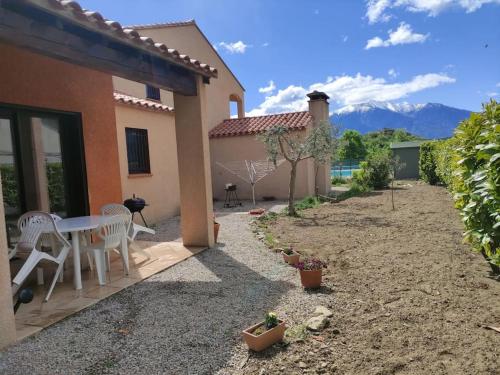 Viesnīcas āriene, Charmant T2 moderne au calme avec jardin vue sur Canigou in Molitg-les-Bains