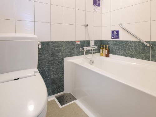 room detail thumbnail 2