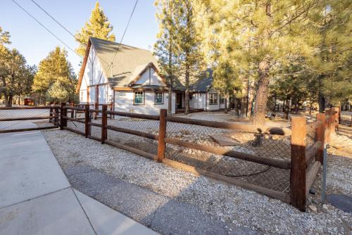 2005- One Hundred Pines Ranch home