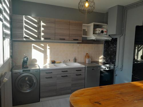 Bel appartement, 2 chambres, parking - Location saisonnière - Châteauroux