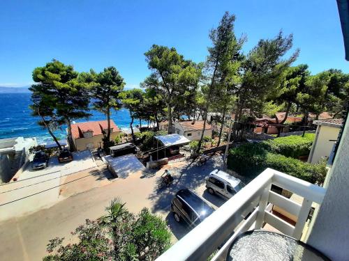 Attractive Beach Apartment - Vitarnja! in Jelza