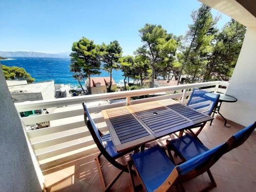Attractive Beach Apartment - Vitarnja! in Jelza