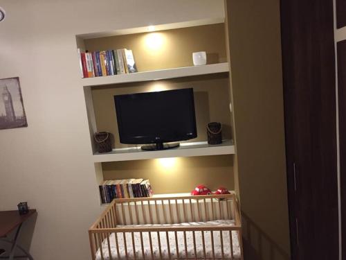 Home in the heart of city - image 2