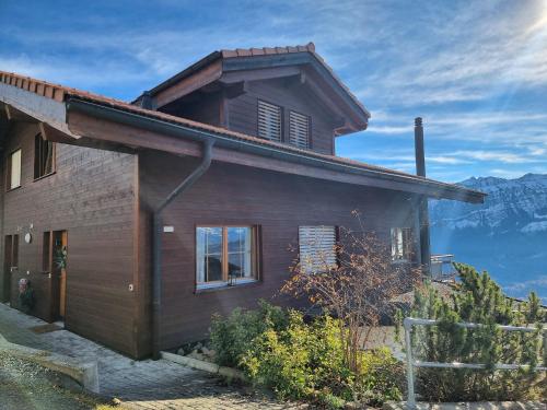 外部景觀, Königin der Alpen (Konigin der Alpen) in 貝阿滕貝格