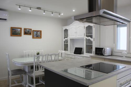Konyha, Apartamento Calle Huelva by CasaTuristica in Ronda Városhatár