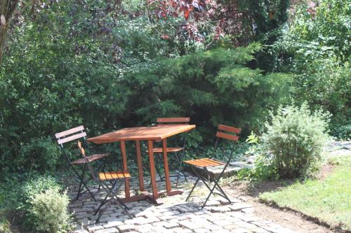 Aed, La Buissonnière (La Buissonniere) in Saint-Vincent