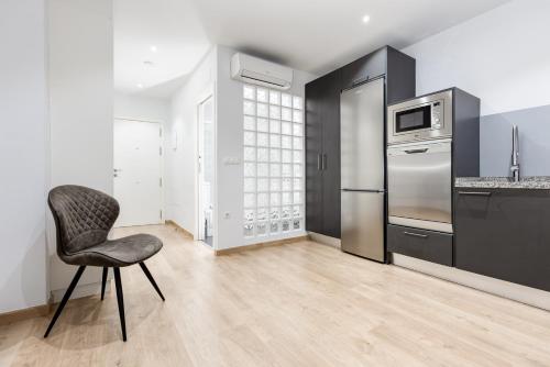 Studio Apartment image 5