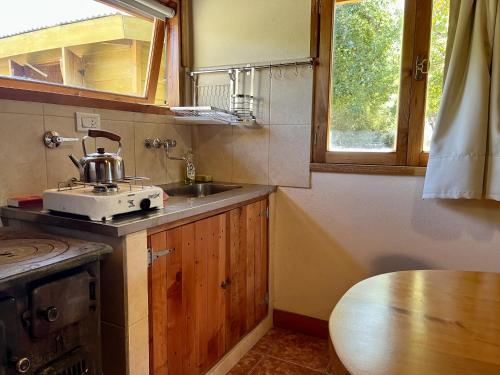 Fly Fishing Cabin, River Coast. in 후닌데 로스 안데스