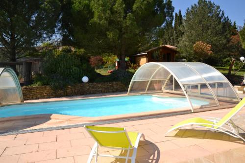 Au jardin des gallinettes location villa piscine privée Carcassonne gîte à louer Alairac