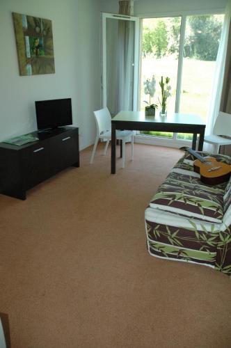 ระเบียง/ชานเรือน, Adonis Hauts De Honfleur in องเฟลอ