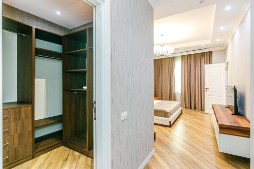 Isr Baku Family hotel apartment 4 bedroom