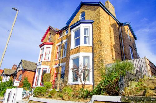 Spinnaker House - Luxury Scarborough Property in South Bay