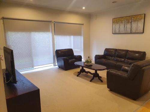 Facilities, House on the Heights in Dandenong South