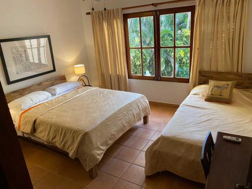 Studio Apartment with Sea View image 4