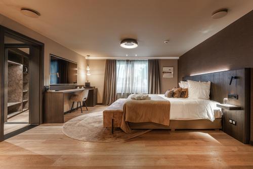 Hotel Britannia - main image