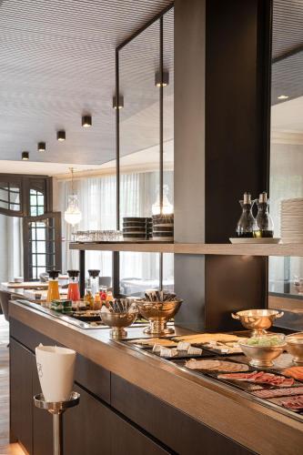 餐飲選擇, 布里塔尼亞酒店 (Hotel Britannia) in 諾克-海斯特