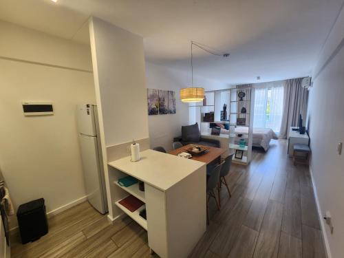 Exclusivo estudio a metros de la Rural y la Embajada, Buenos Aires (fotografie 3)