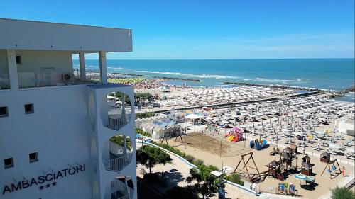 Ambasciatori Hotel - Davanti a noi solo il Mare in Misano Adriatico