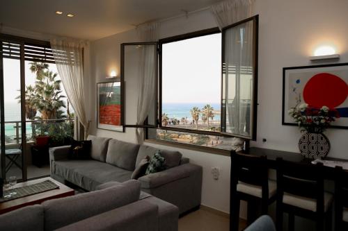 sea view apartment prime location on the beach