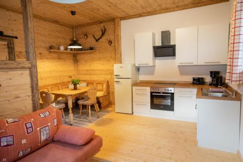 廚房, Landhotel zum Matthiasl in 海德米勒