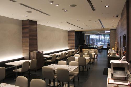426436040 WESTGATE Hotel