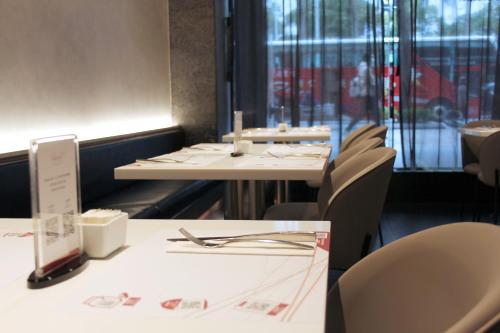 426436124 WESTGATE Hotel