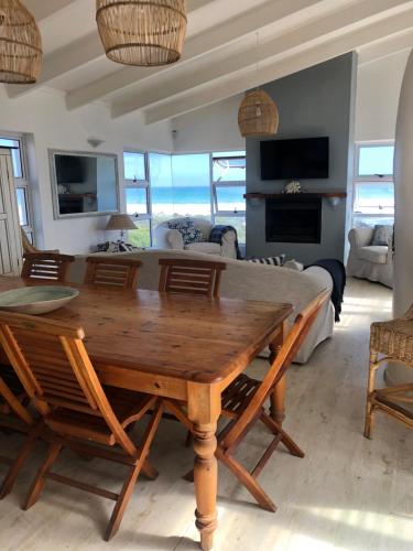 Paradise@Pearly in Pantai Pearly