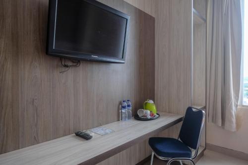 Lynt Hotel Makassar – Makassar, CA