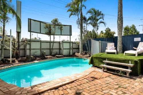 Central Motel Mooloolaba and Apartments