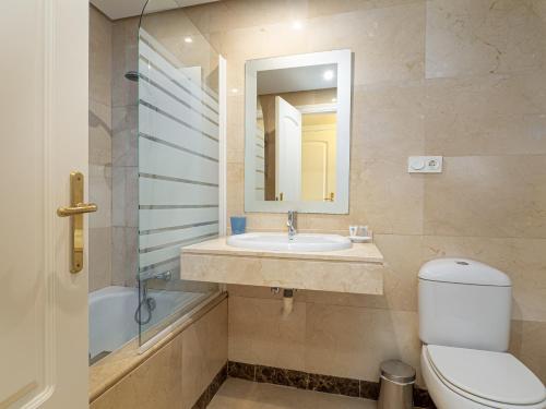 2147-Beautiful 2 bedrooms with sea view - image 3