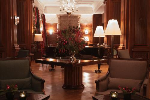 לובי, Carlton Hotel St Moritz - The Leading Hotels of the World in סנט מוריץ