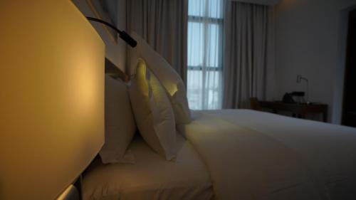 Deluxe Room image 4
