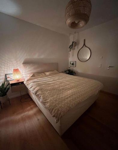 Nähe Messe: Zentrale Wohnung mit Balkon und Loggia, Frankfurt (foto 4)