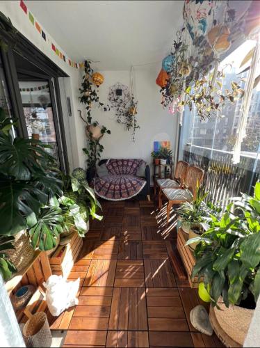 Nähe Messe: Zentrale Wohnung mit Balkon und Loggia, Frankfurt (foto 9)