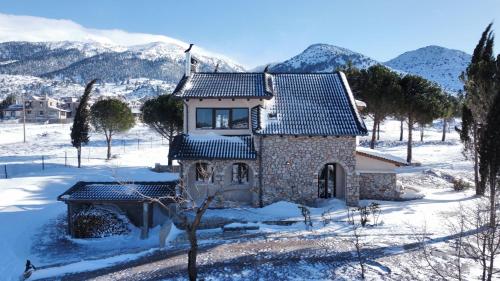 Arachova "Villa Dianne"